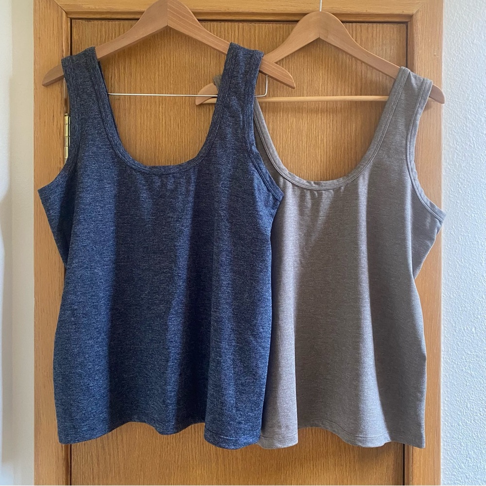 PRANA • Bundle of 2‼️ Heathered Beige & Navy Tank Tops - XL
